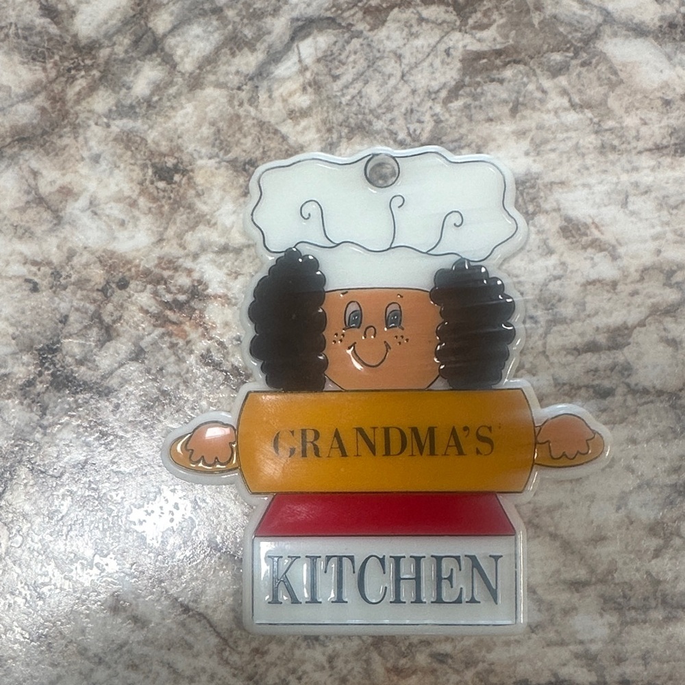 Grandma's Kitchen Vintage Plastic Refrigerator Magnet SWIB Taiwan Smiling Chef
